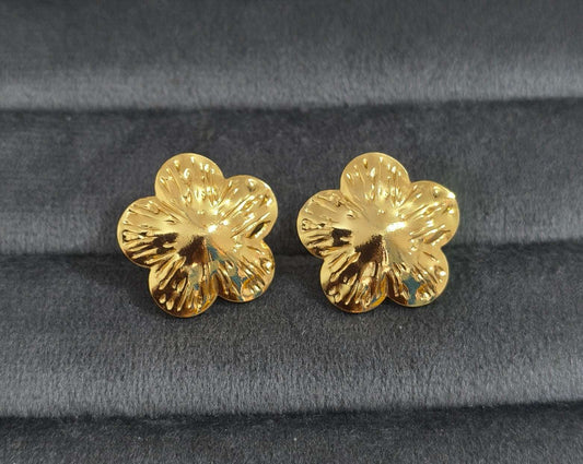 Anti Tarnish Textured Floral Stud Earrings 18K Gold Plated