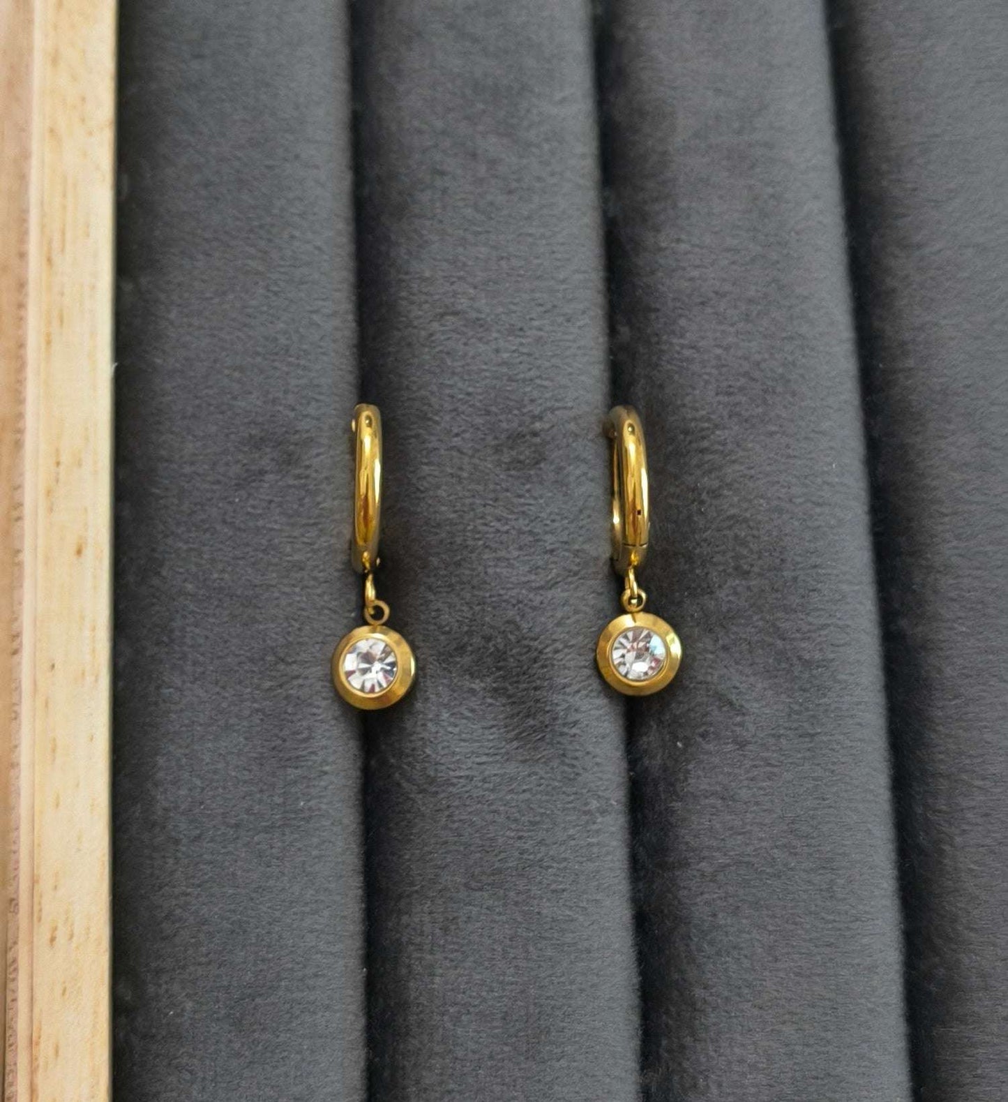 Anti Tarnish Trendy Solitaire Dangler Earrings 18K Gold Plated