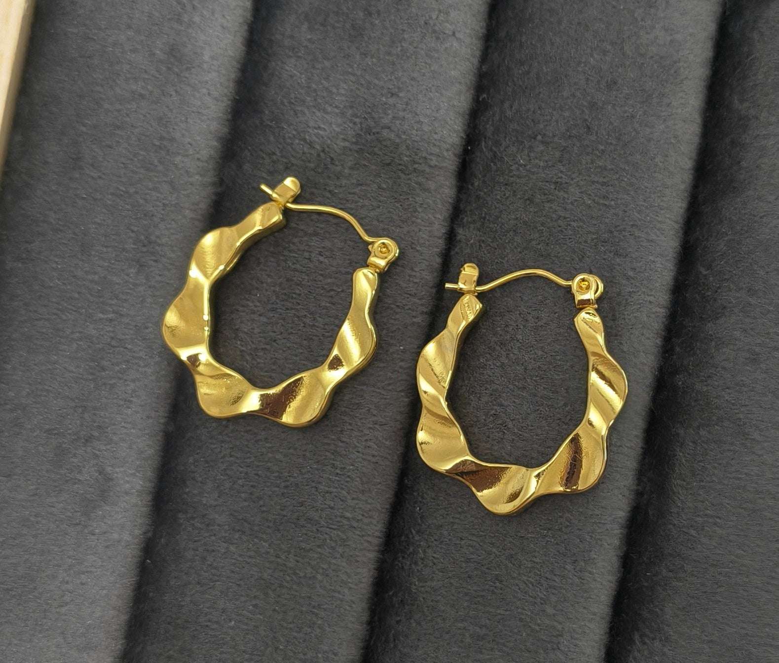 Anti Tarnish Twisted Hoop Earrings 18K Gold Plated