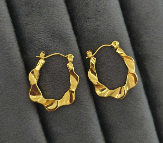 Anti Tarnish Twisted Hoop Earrings 18K Gold Plated