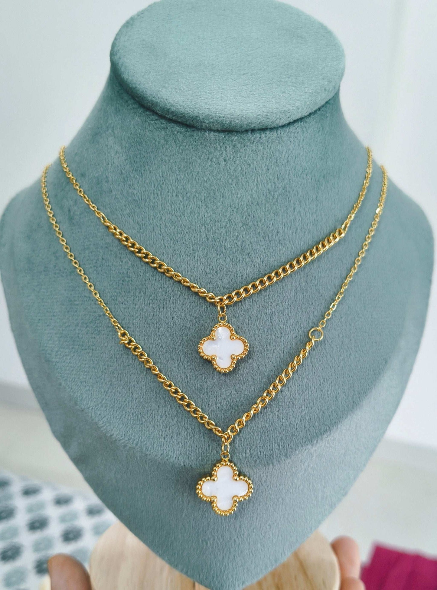 Anti Tarnish White Clover Necklace 18K Gold Plated