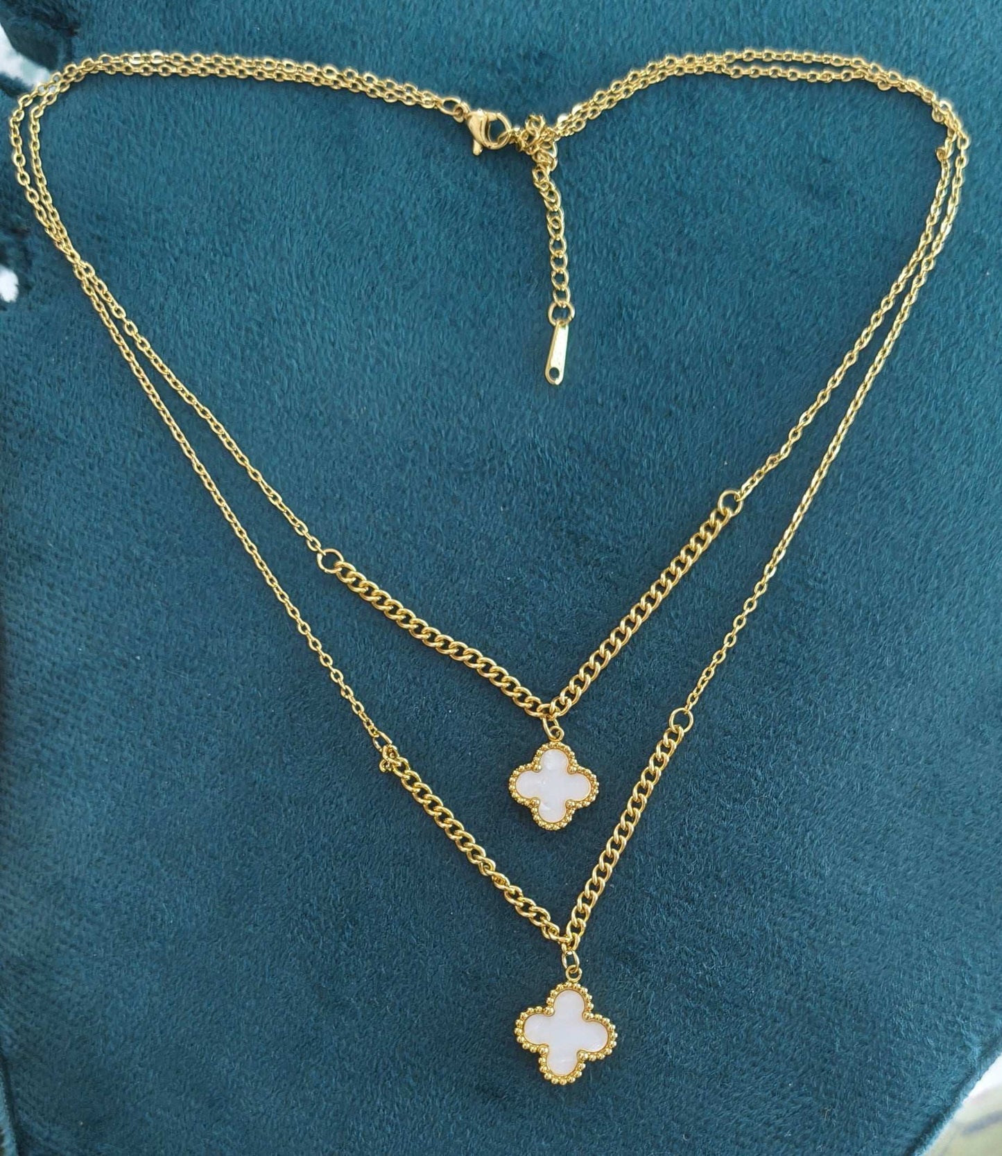 Anti Tarnish White Clover Necklace 18K Gold Plated