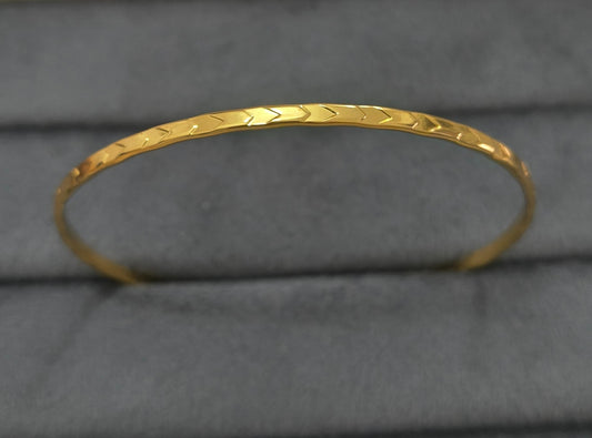 Anti Tarnish Bangle Chevron Print Thin 18K Gold Plated