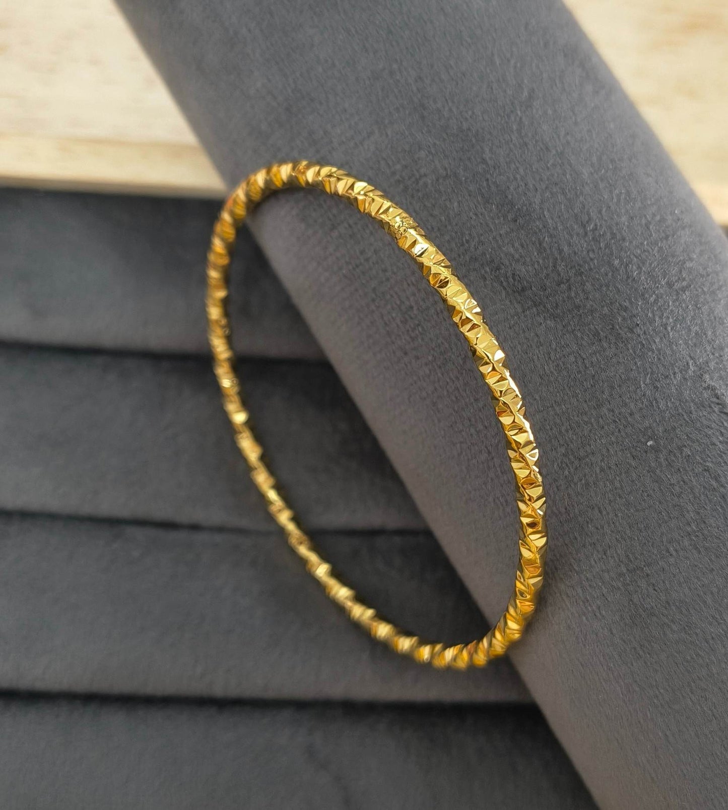Anti Tarnish Bangle Diamond Cut Design 18K Gold Plated