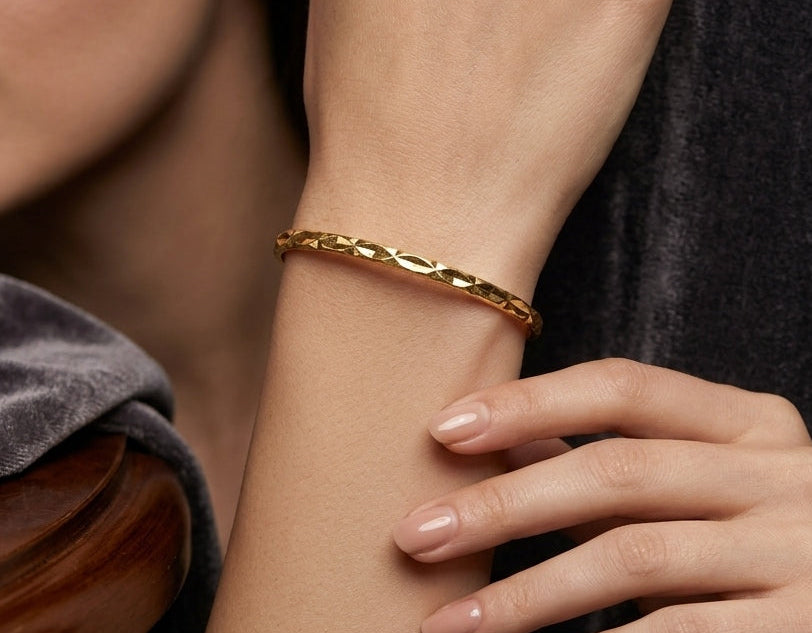 Anti Tarnish Bangle Diamond Cut Pattern 18K Gold Plated