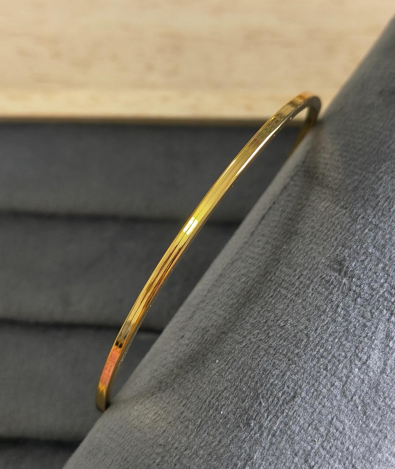 Anti Tarnish Bangle Elegant Flat Bracelet 18K Gold Plated