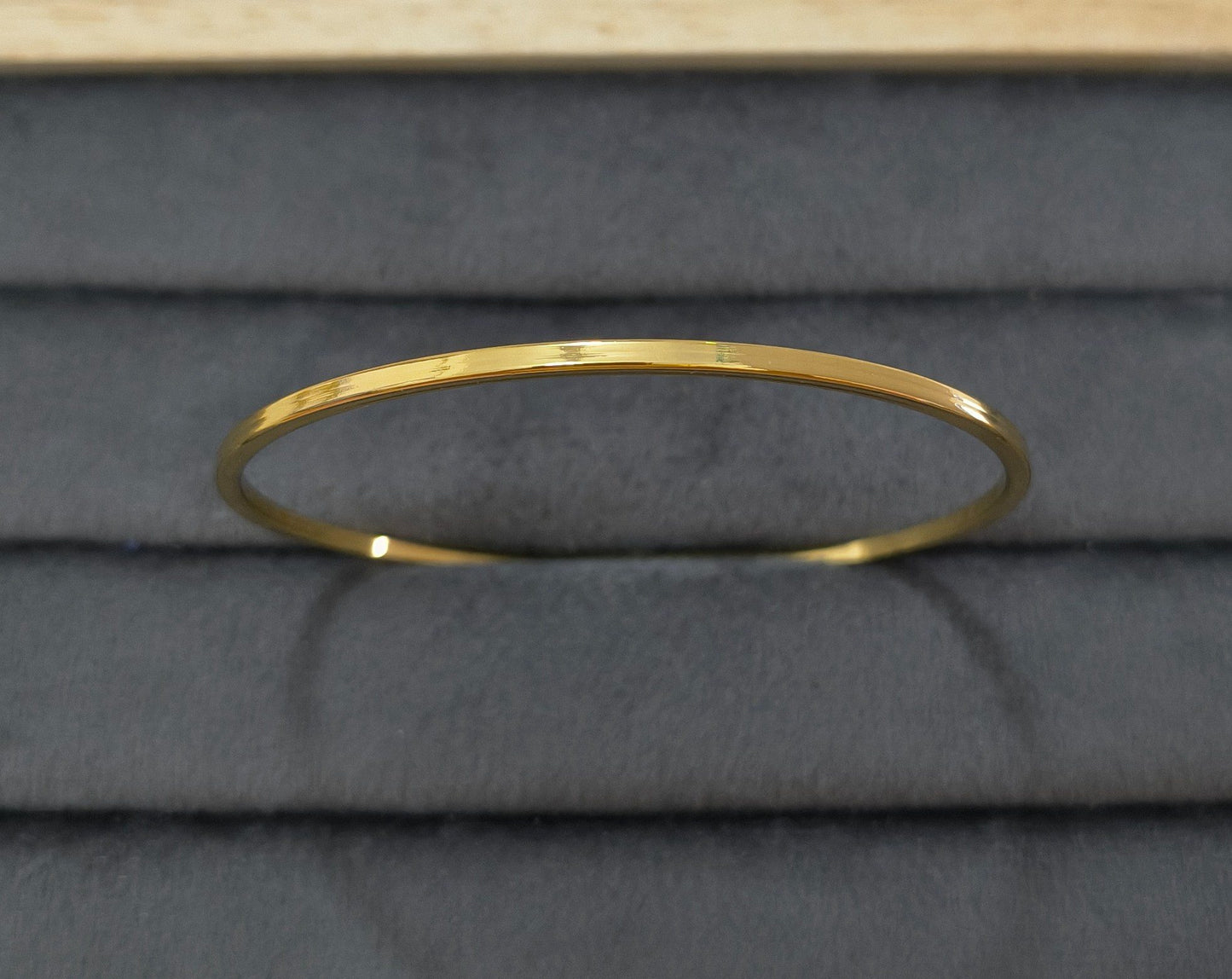 Anti Tarnish Bangle Elegant Flat Bracelet 18K Gold Plated