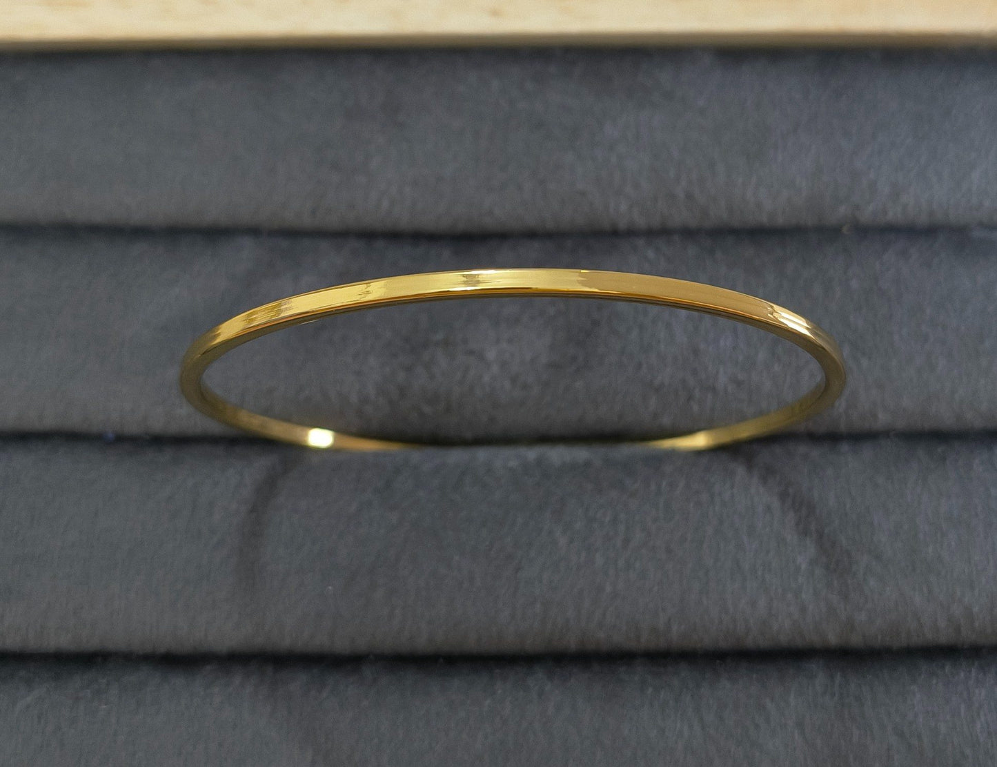 Anti Tarnish Bangle Elegant Flat Bracelet 18K Gold Plated