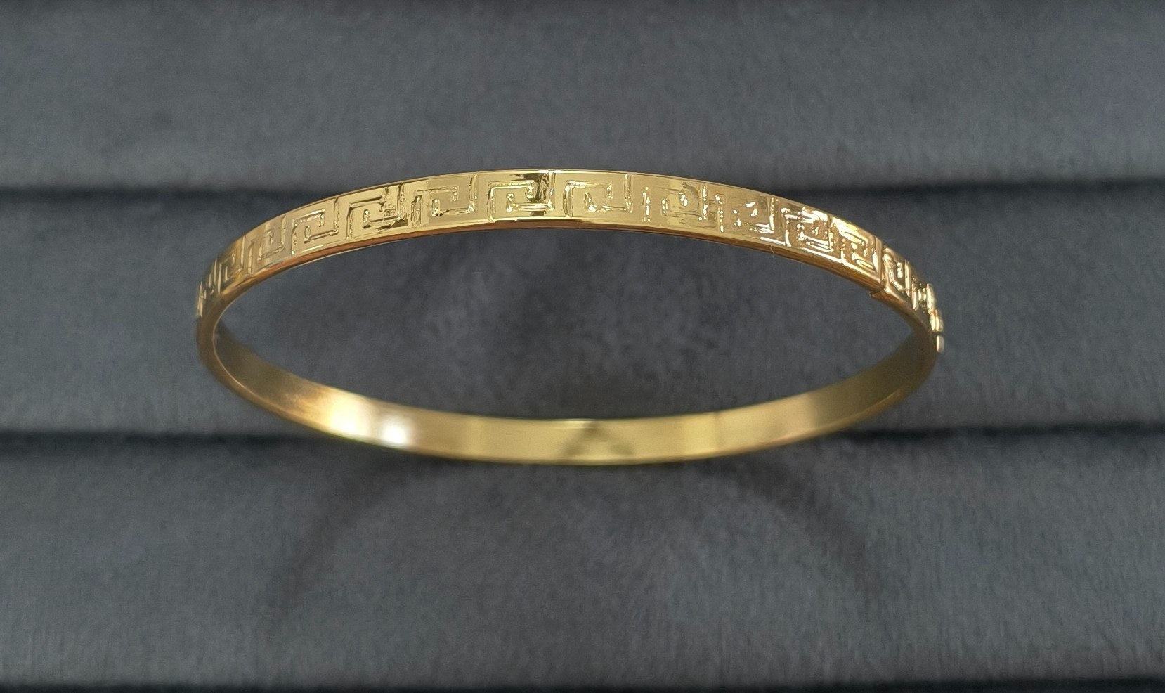 Anti Tarnish Bangle Greek Pattern 18K Gold Plated