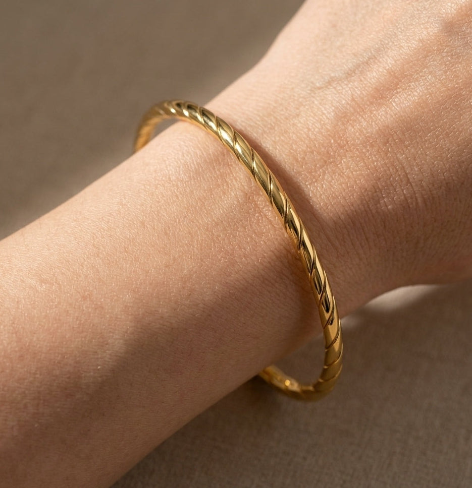 Anti Tarnish Bangle Luxe Twisted Rope 18K Gold Plated