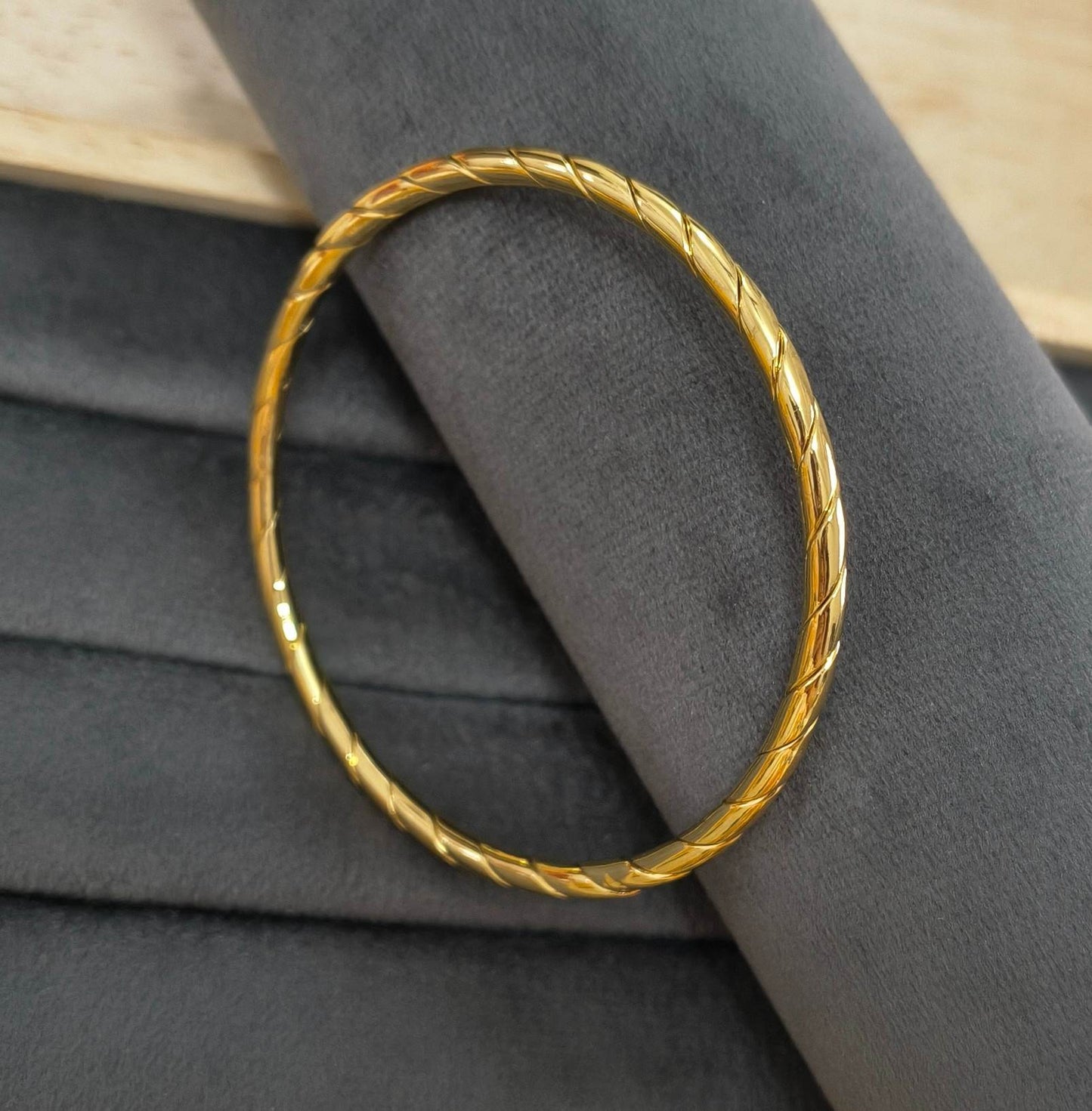 Anti Tarnish Bangle Luxe Twisted Rope 18K Gold Plated