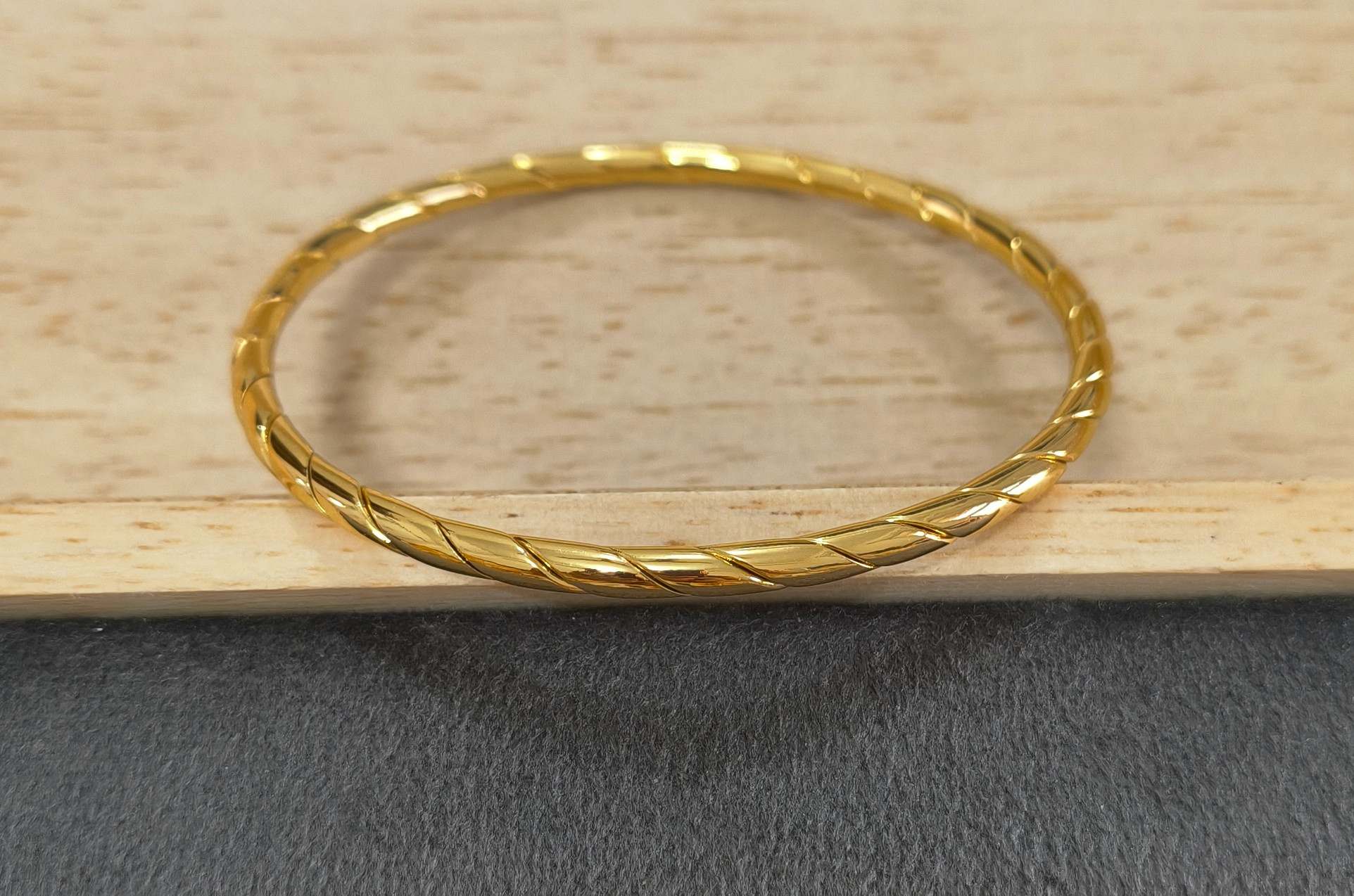 Anti Tarnish Bangle Luxe Twisted Rope 18K Gold Plated