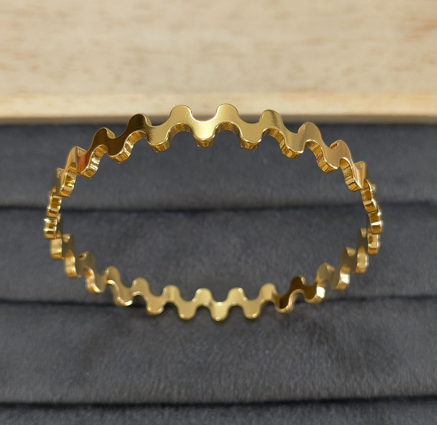 Anti Tarnish Bangle Plain Thick Wavy Design 18K Gold Plated