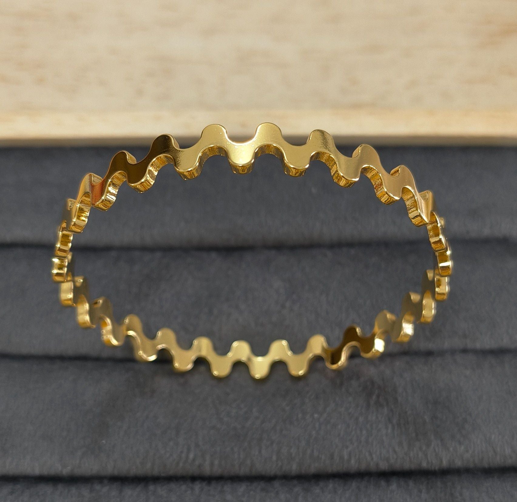 Anti Tarnish Bangle Plain Thick Wavy Design 18K Gold Plated