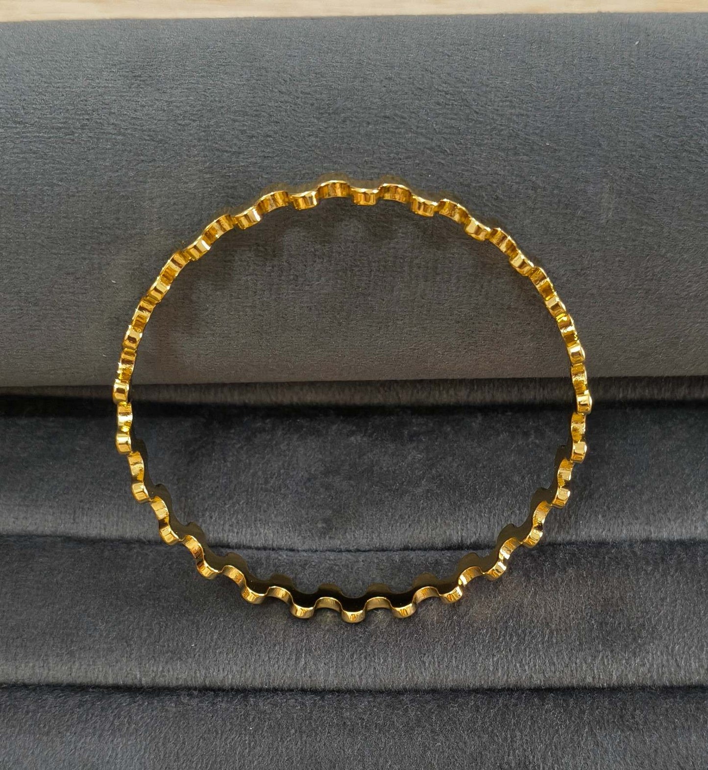 Anti Tarnish Bangle Plain Thick Wavy Design 18K Gold Plated