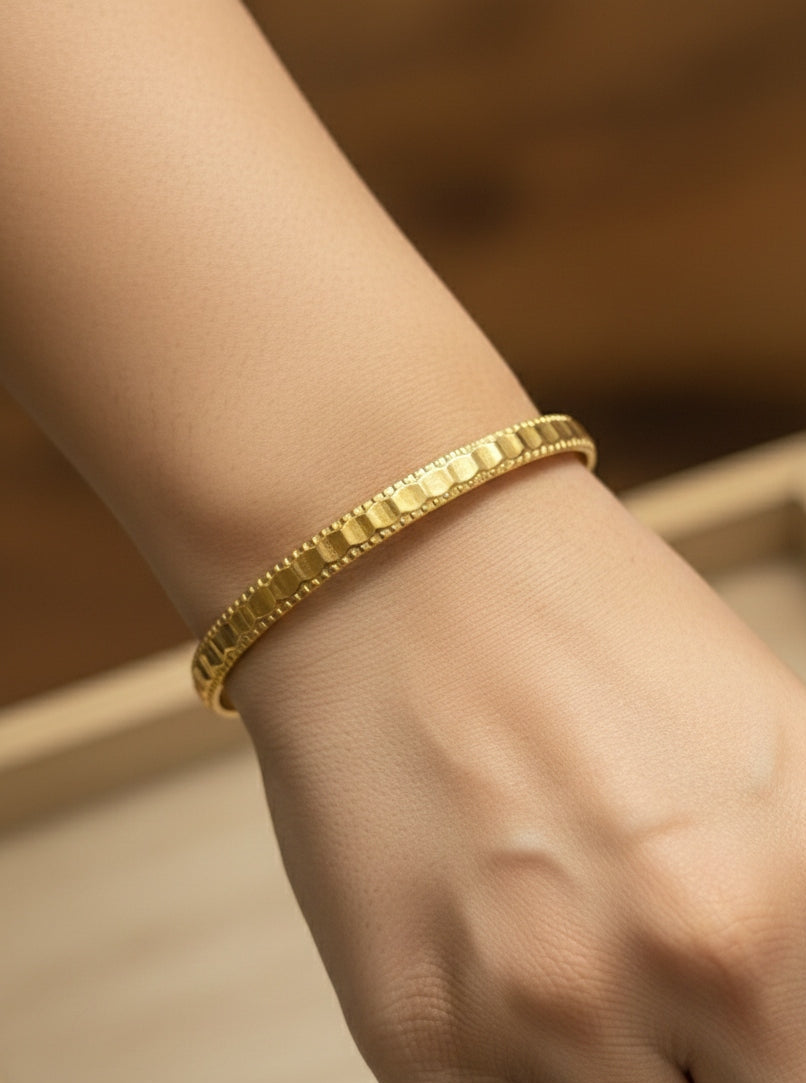 Anti Tarnish Bangle Square Chain Print 18K Gold Plated
