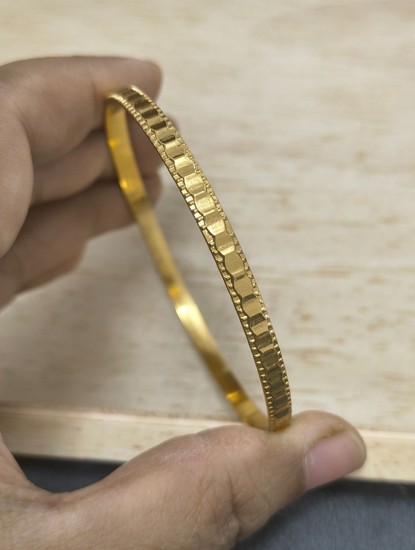 Anti Tarnish Bangle Square Chain Print 18K Gold Plated