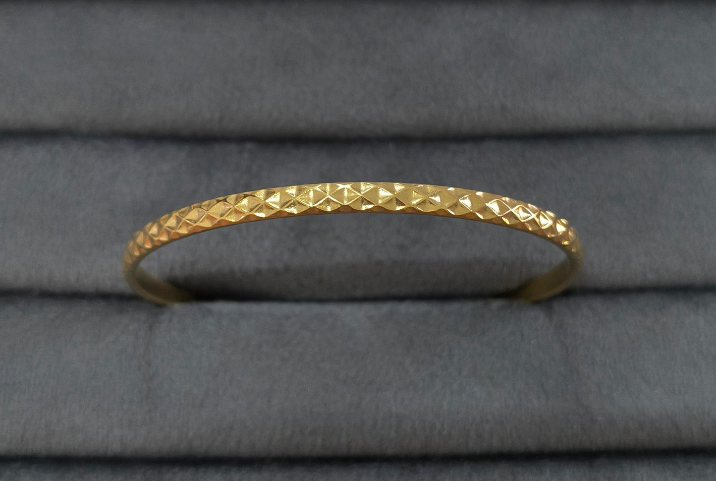 Anti Tarnish Bangle Star Cut Pattern 18K Gold Plated