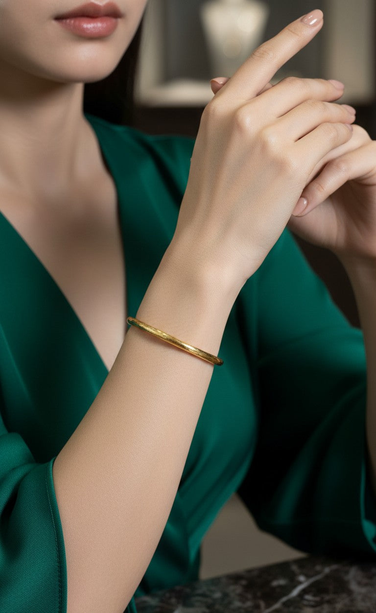 Anti Tarnish Bangle Textured Unisex Bracelet 18K Gold Plated