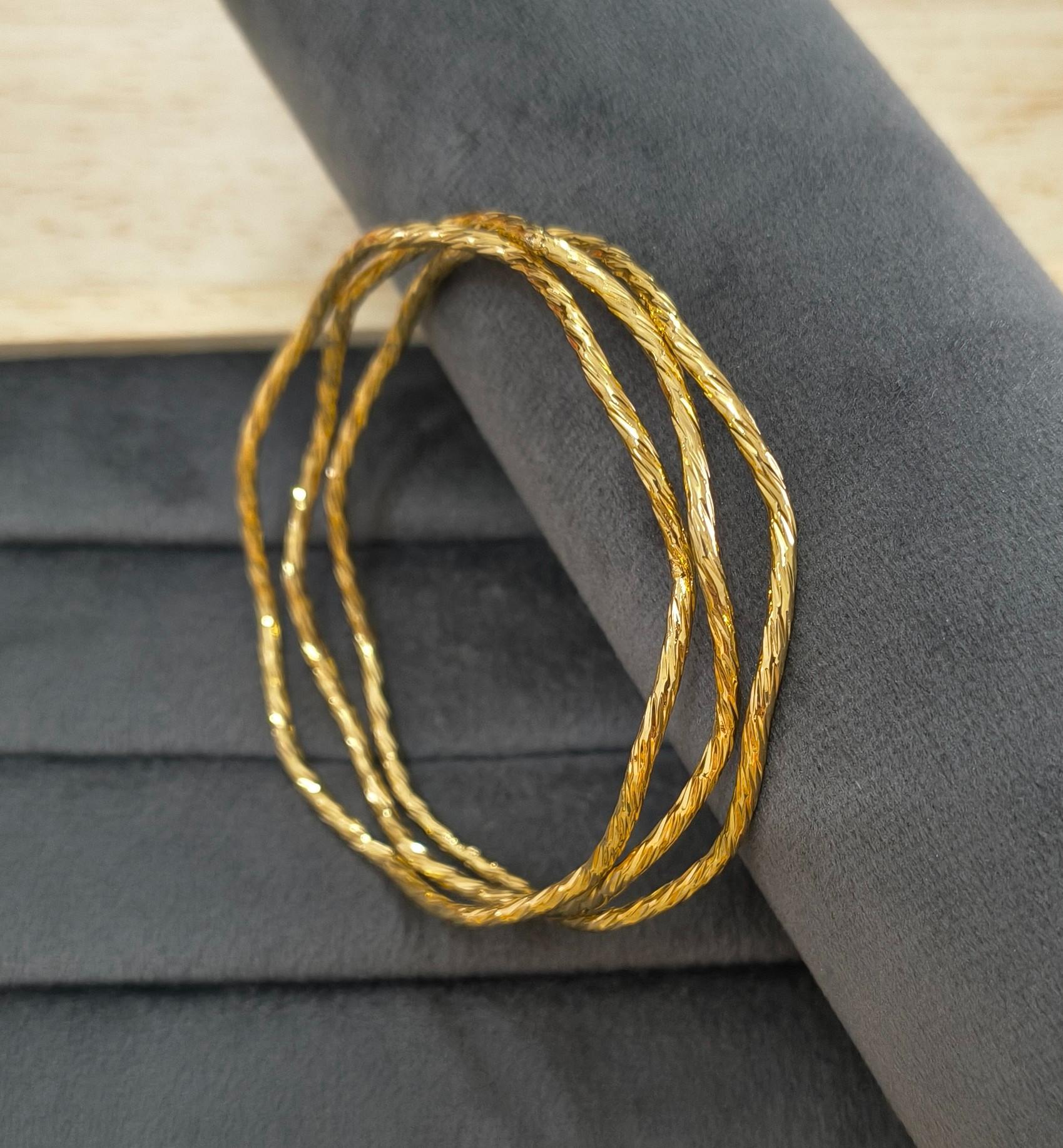 Anti Tarnish Bangle Twisted Wave Pattern 18K Gold Plated