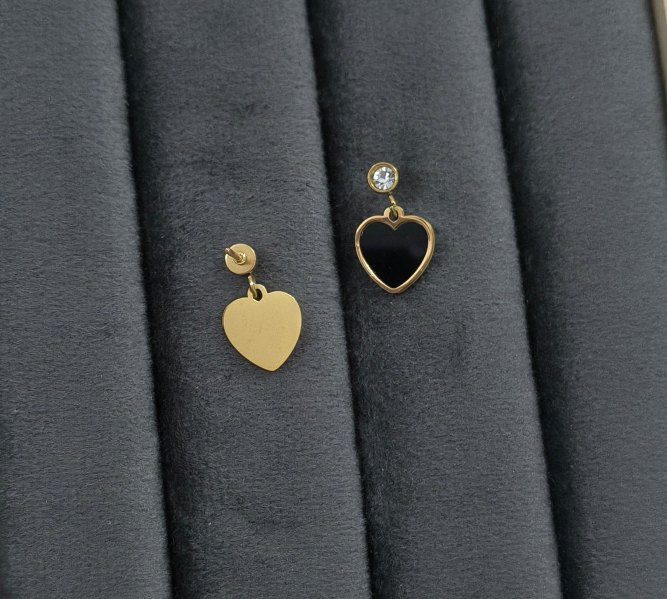 Anti Tarnish Black Heart Drop 18K Gold Plated