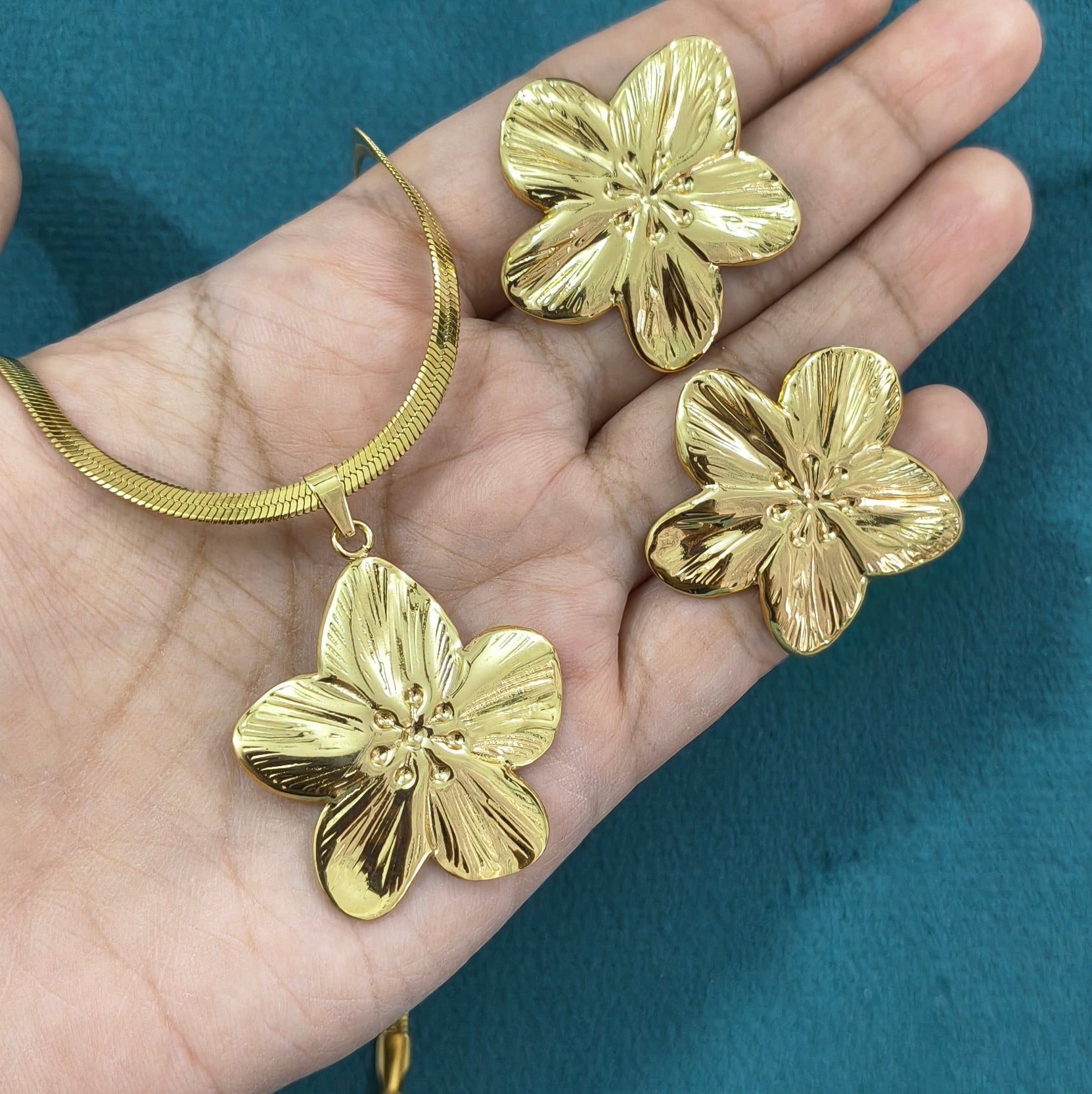 Anti Tarnish Bold Floral Combo Set 18K Gold Plated