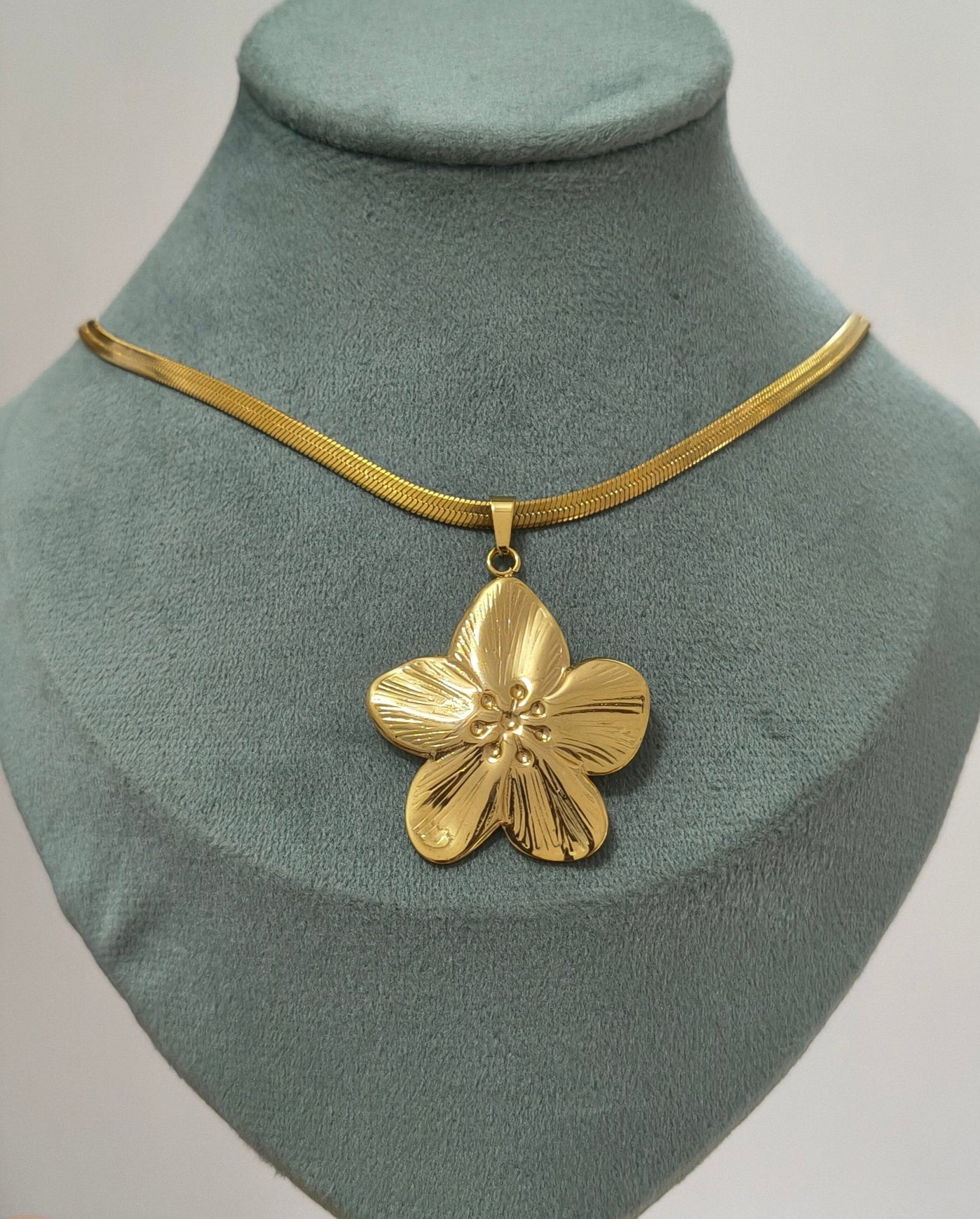 Anti Tarnish Bold Floral Combo Set 18K Gold Plated