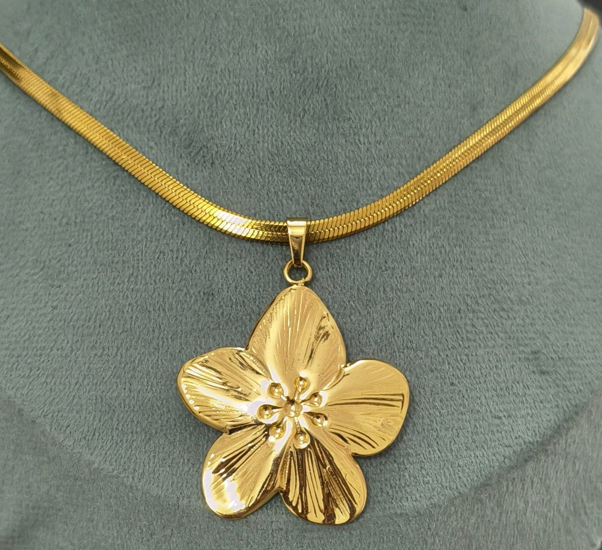 Anti Tarnish Bold Floral Combo Set 18K Gold Plated
