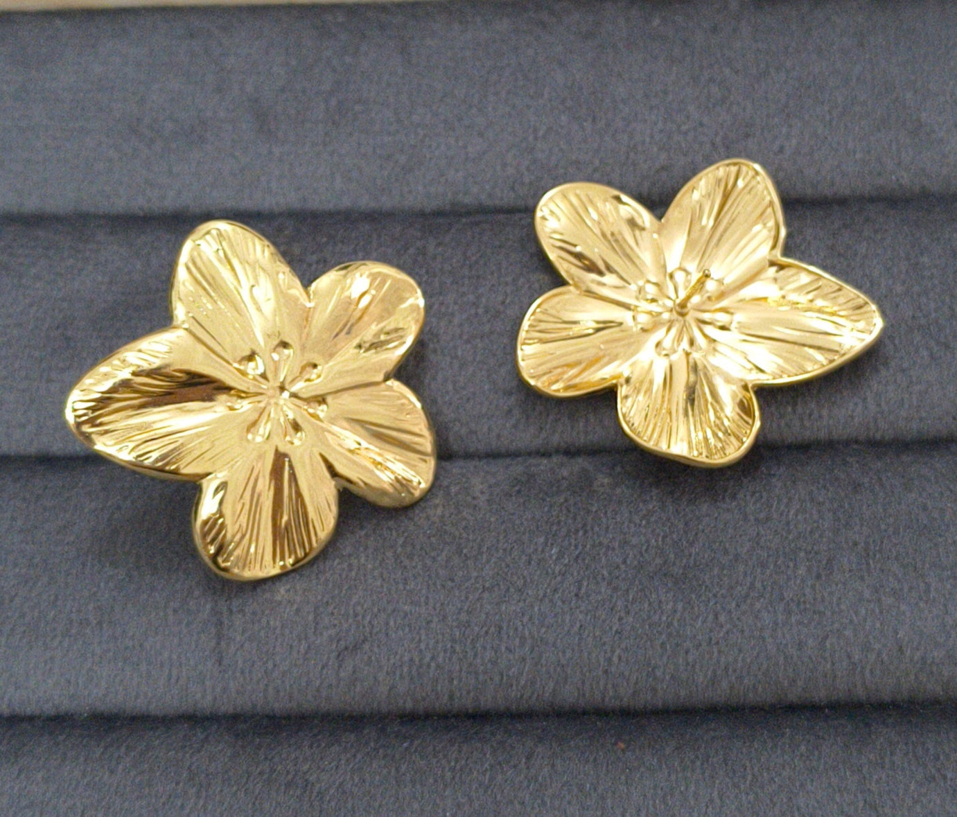 Anti Tarnish Bold Floral Combo Set 18K Gold Plated