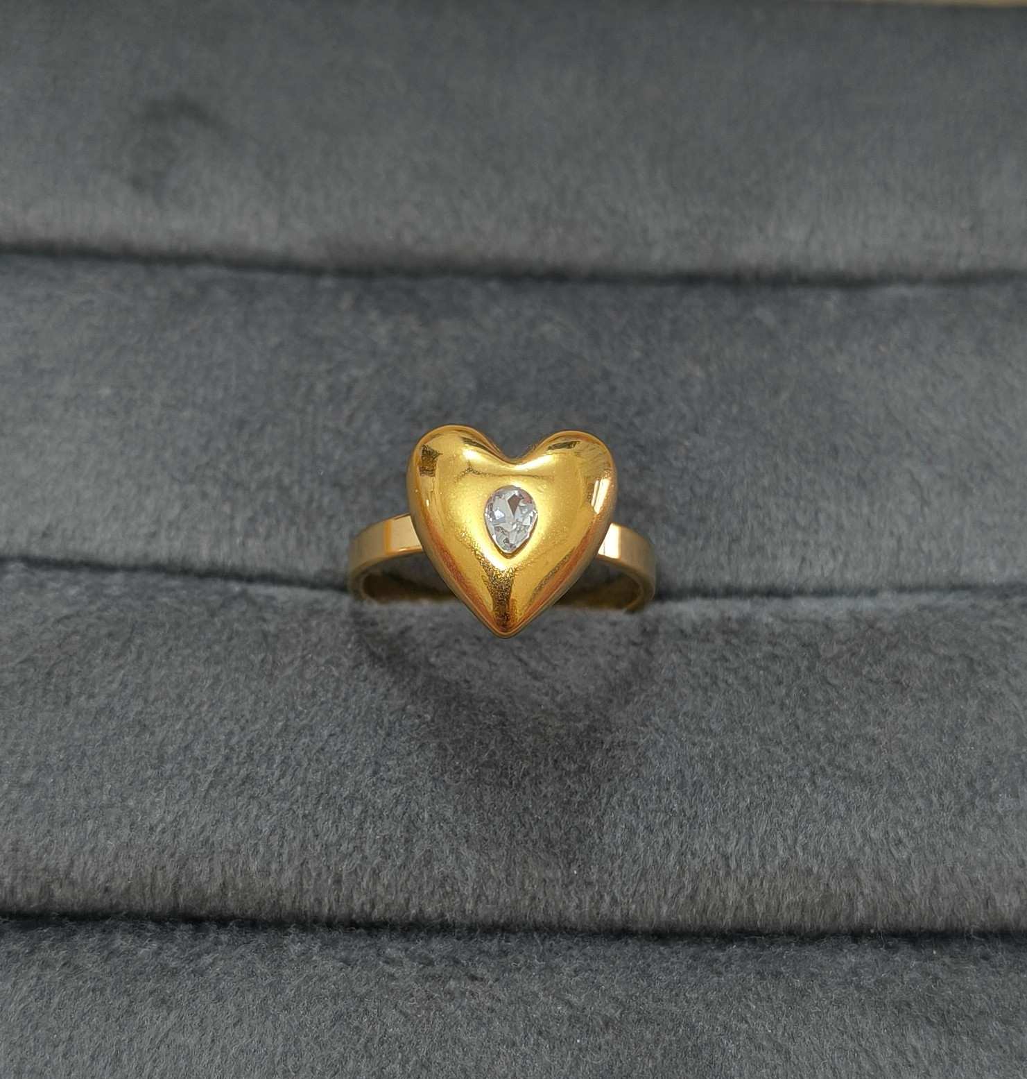Anti Tarnish Bold Heart Ring With Diamond 18K Gold Plated