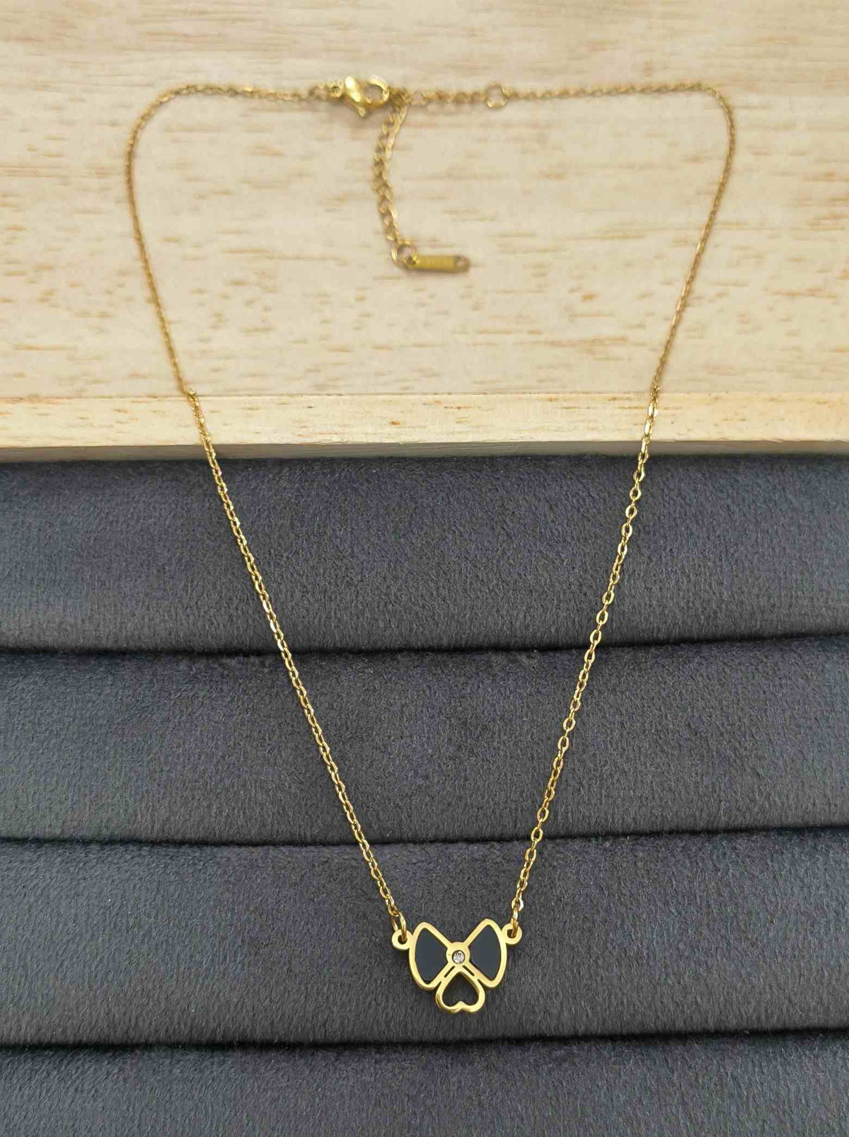 Anti Tarnish Bow Heart Pendant Necklace 18K Gold Plated
