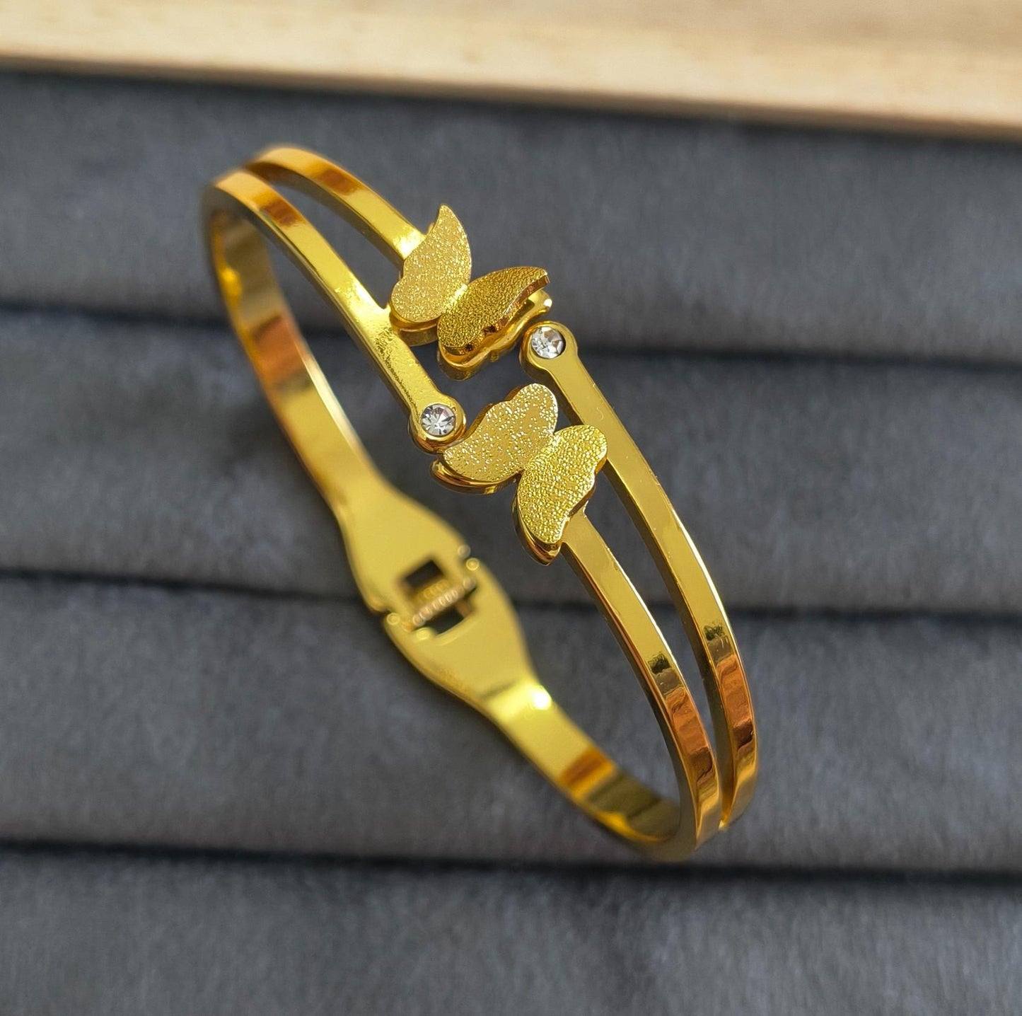 Anti Tarnish Bracelet Butterfly Diamond Line 18K Gold Plated