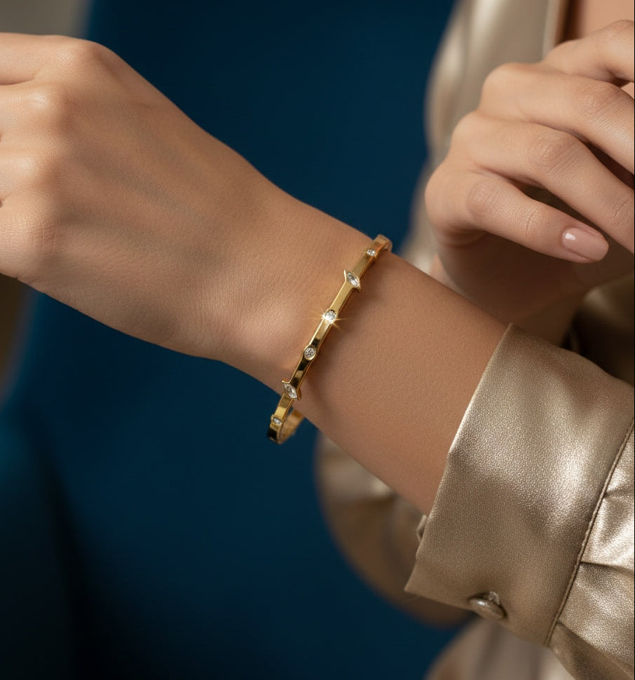 Anti Tarnish Bracelet Diamonds Love Bangle 18K Gold Plated