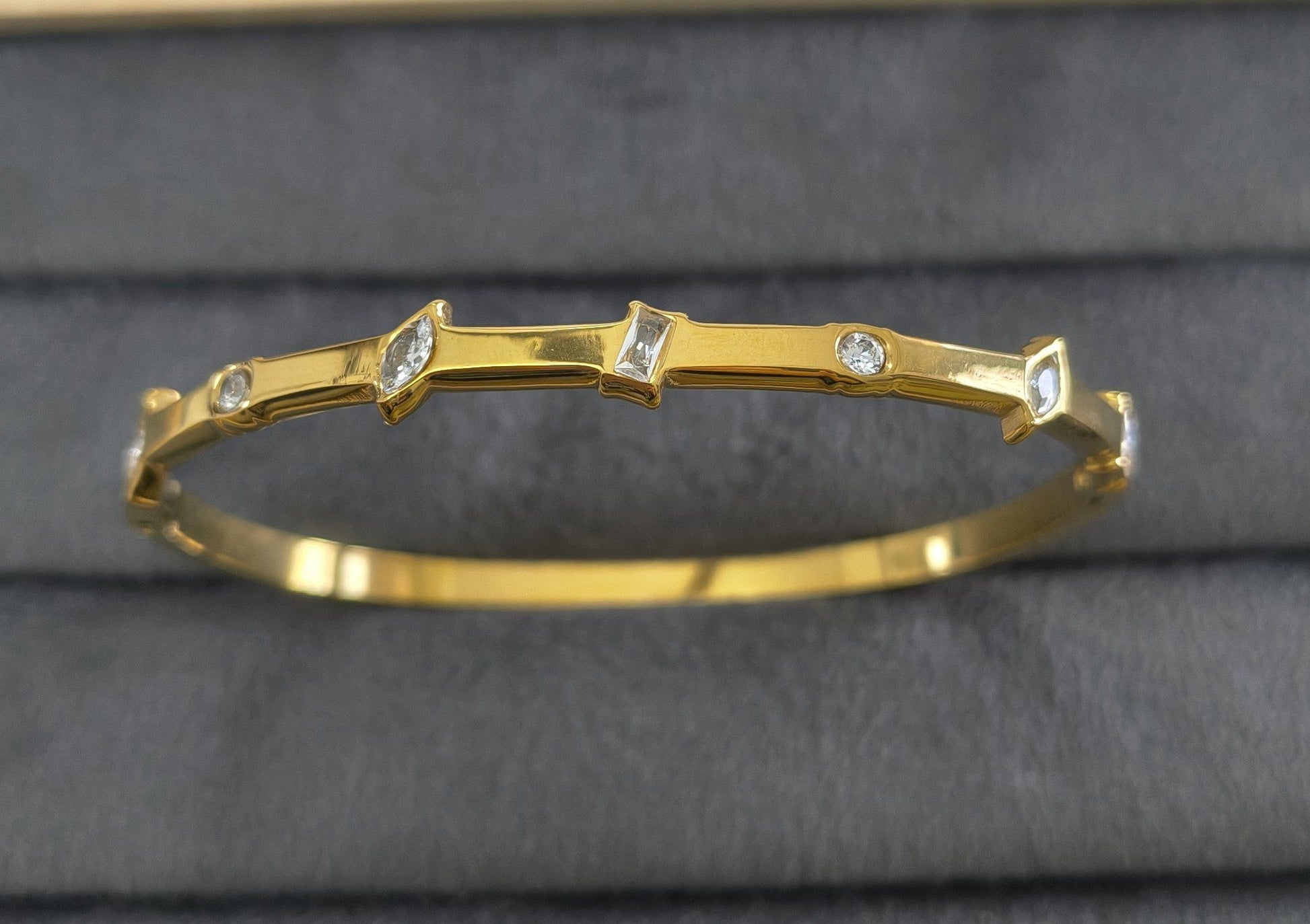 Anti Tarnish Bracelet Diamonds Love Bangle 18K Gold Plated