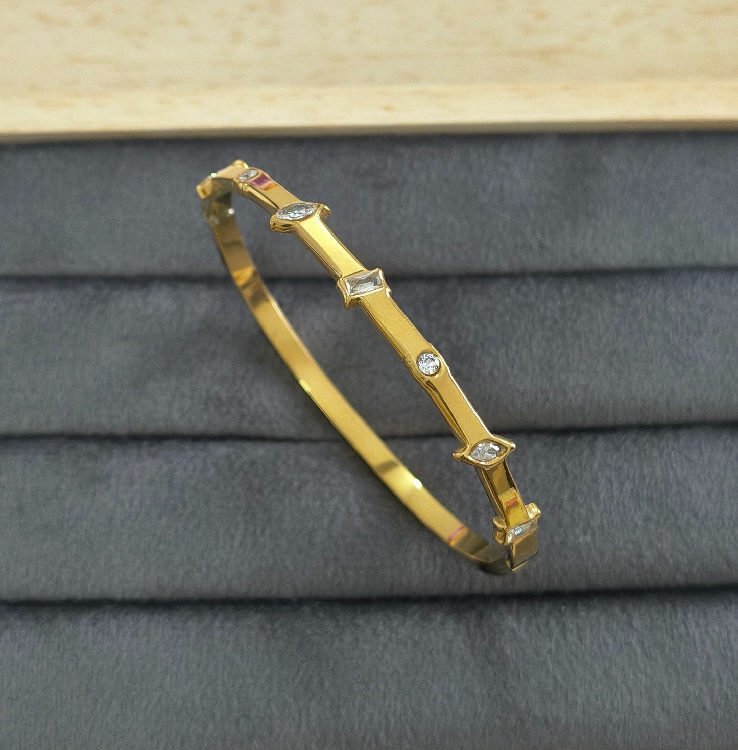 Anti Tarnish Bracelet Diamonds Love Bangle 18K Gold Plated