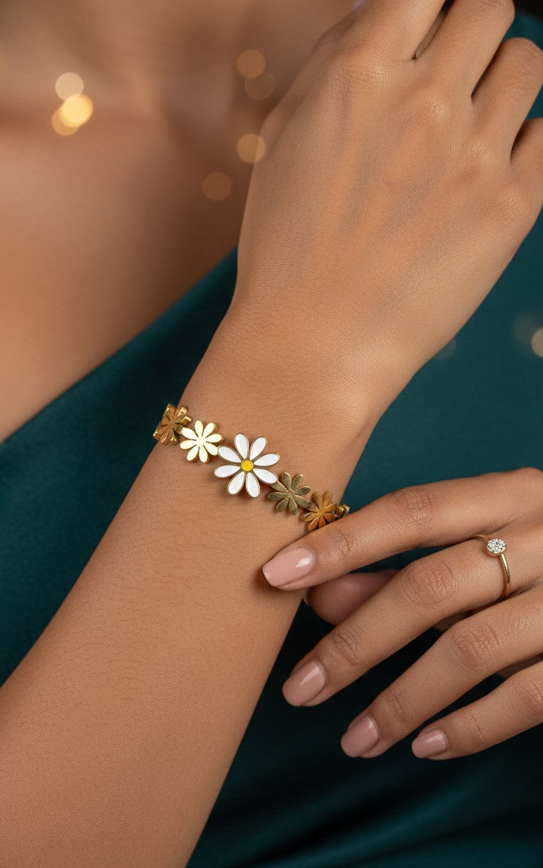 Anti Tarnish Bracelet Floral Beach Vibe 18K Gold Plated