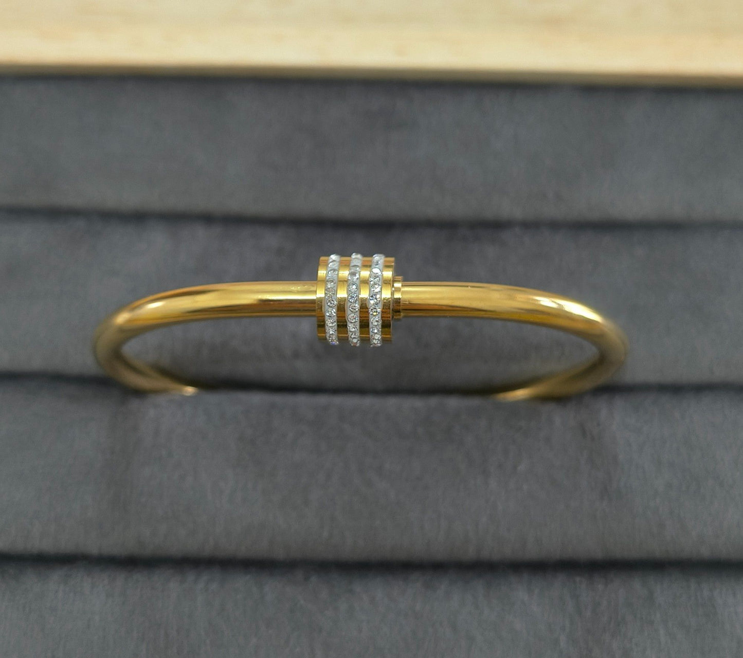 Anti Tarnish Bracelet Front Lock Bangle 18K Gold Plated