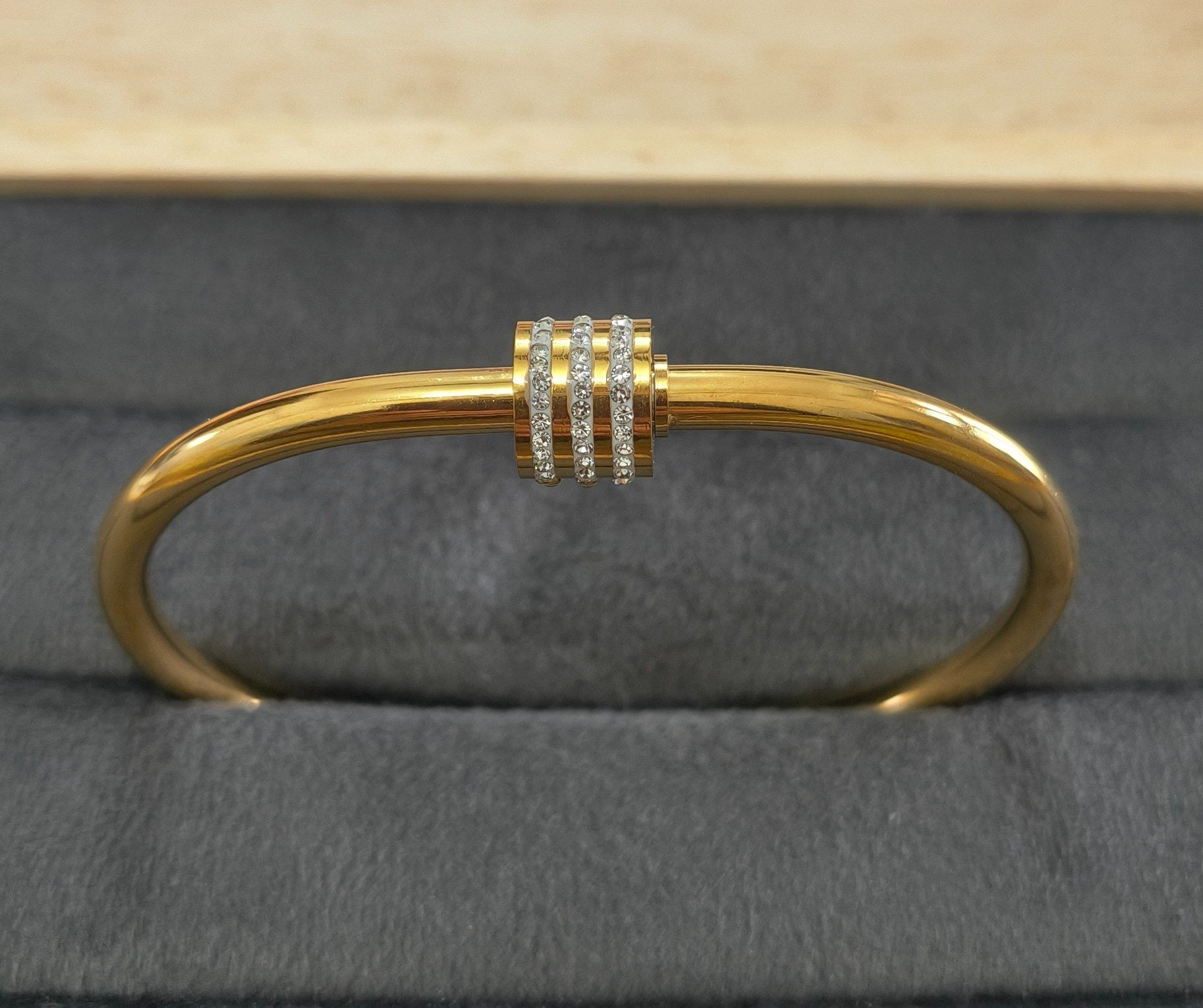 Anti Tarnish Bracelet Front Lock Bangle 18K Gold Plated