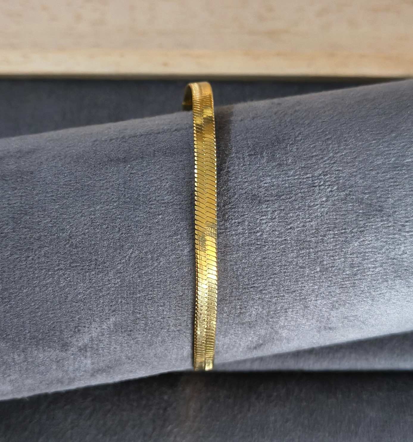Anti Tarnish Bracelet Golden Snake Chain 18K Gold Plated