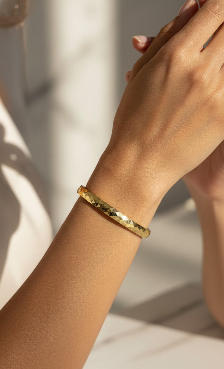 Anti Tarnish Bracelet Hammered Design 18K Gold Plated