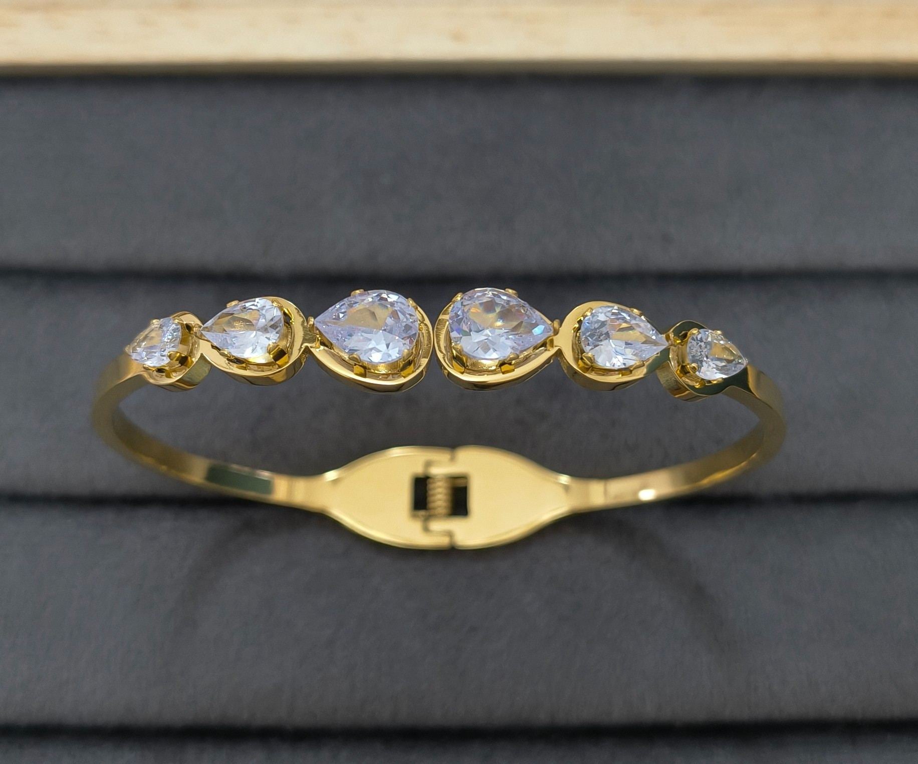 Anti Tarnish Bracelet Layered Stone 18K Gold Plated