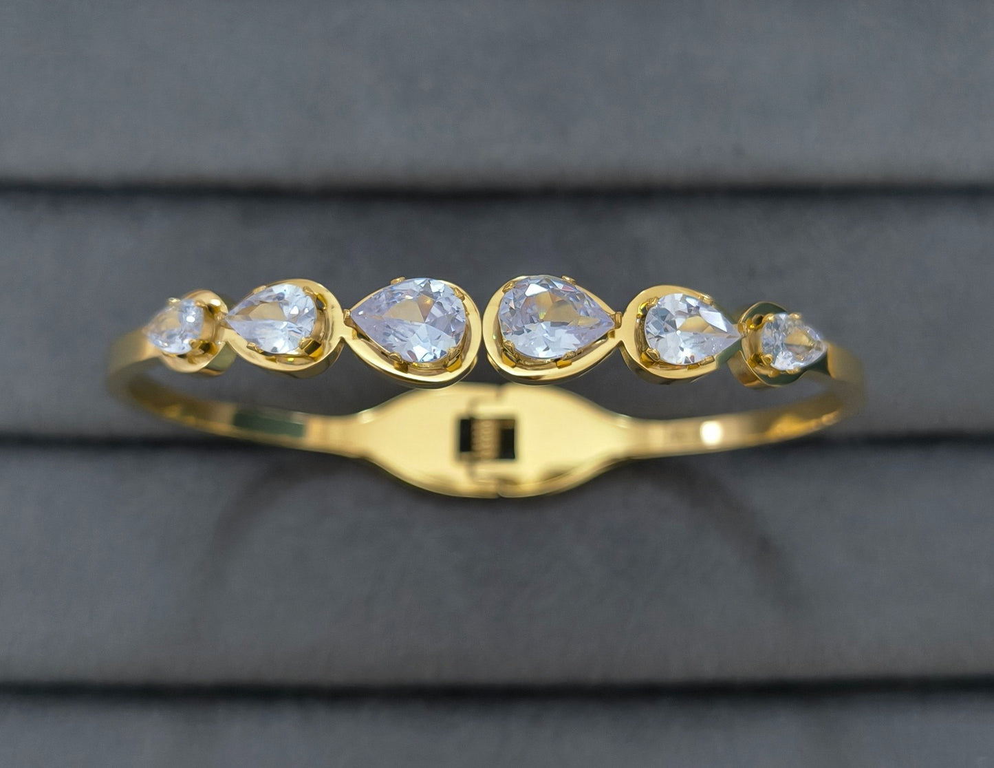 Anti Tarnish Bracelet Layered Stone 18K Gold Plated