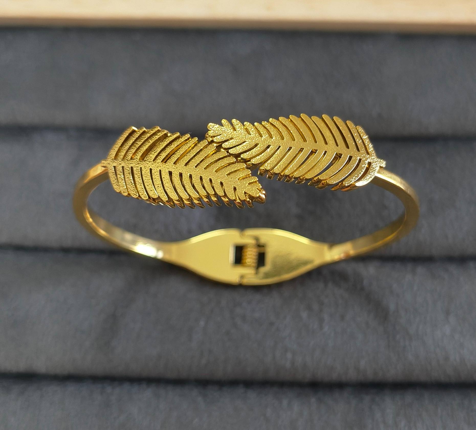 Anti Tarnish Bracelet Leaf Band 18K Gold Plated