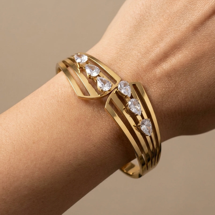 Anti Tarnish Bracelet Overlap Zirconia Stone 18K Gold Plated