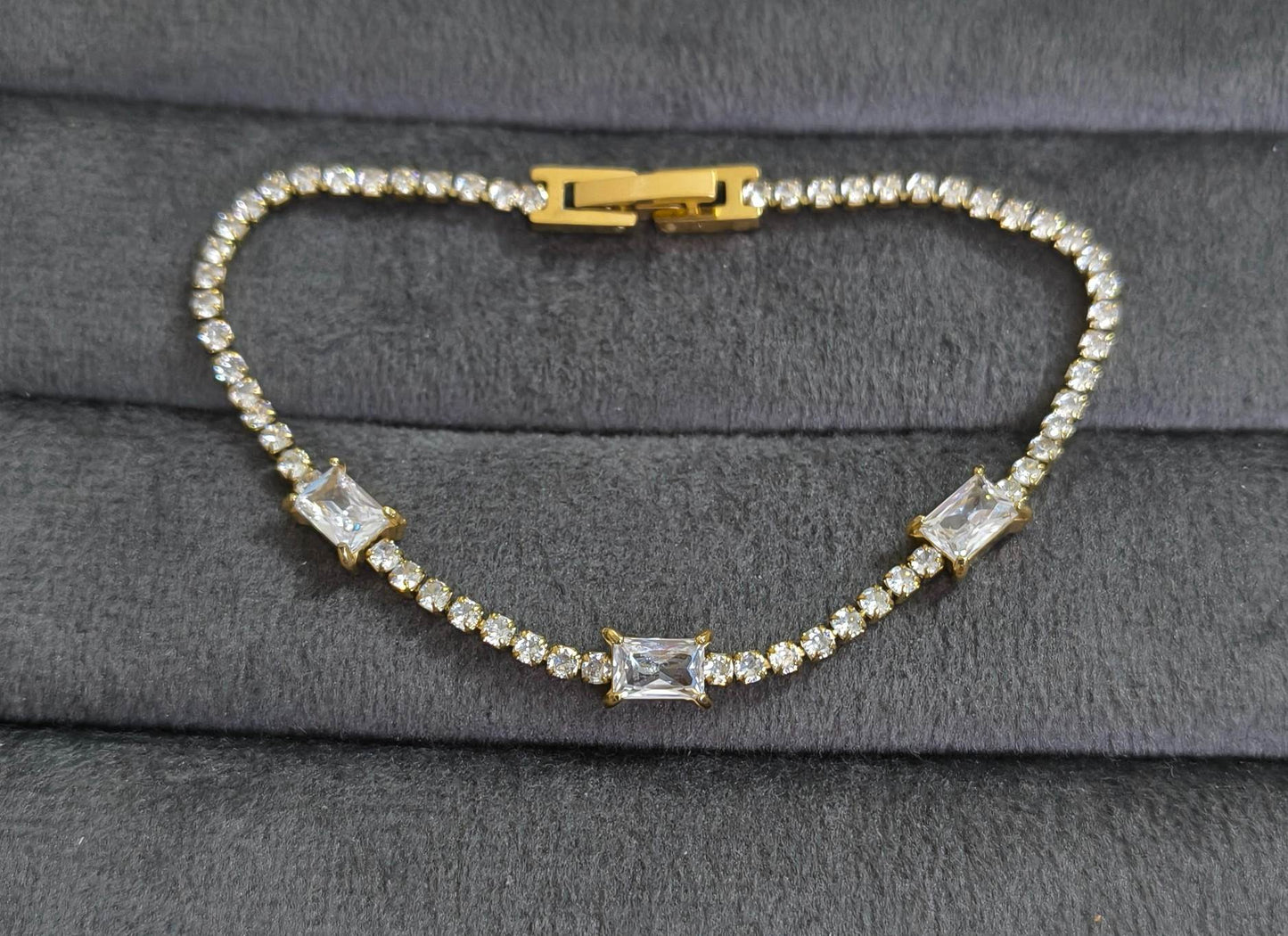 Anti Tarnish Bracelet Shiny Tennis Bracelet 18K Gold Plated