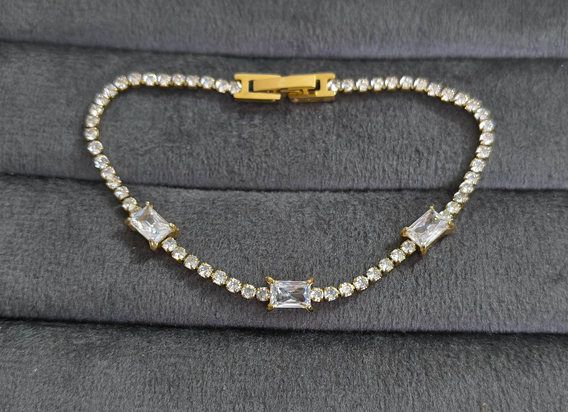 Anti Tarnish Bracelet Shiny Tennis Bracelet 18K Gold Plated