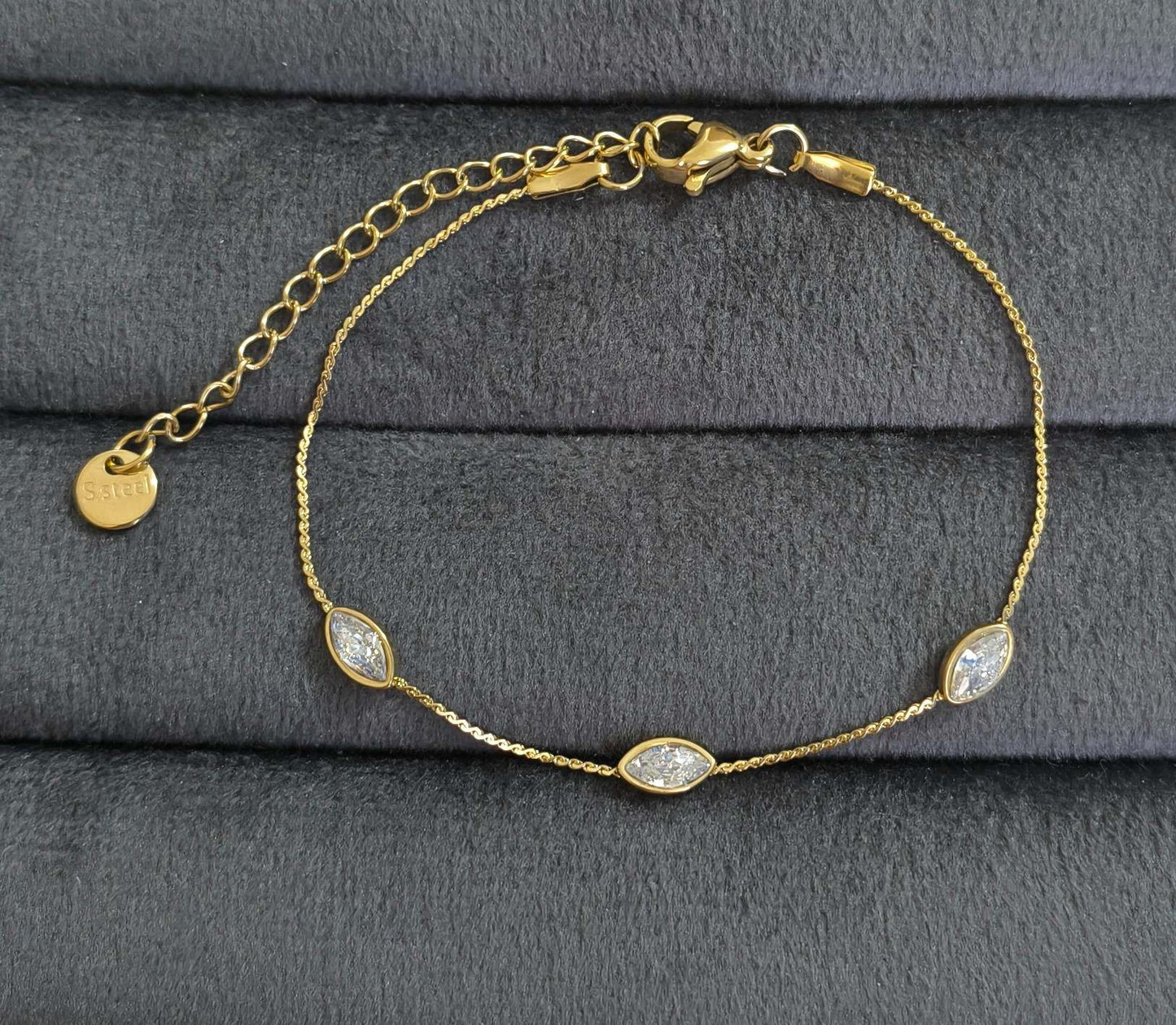 Anti Tarnish Bracelet Solitaire Bracelet 18K Gold Plated