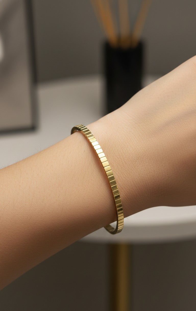 Anti Tarnish Bracelet Square Checks Shape 18K Gold Plated