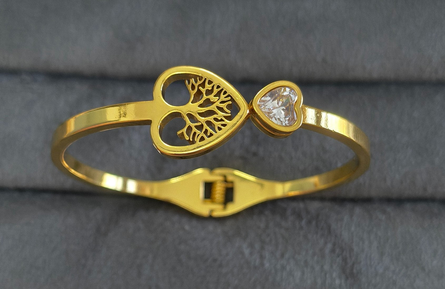 Anti Tarnish Bracelet Tree Heart 18K Gold Plated