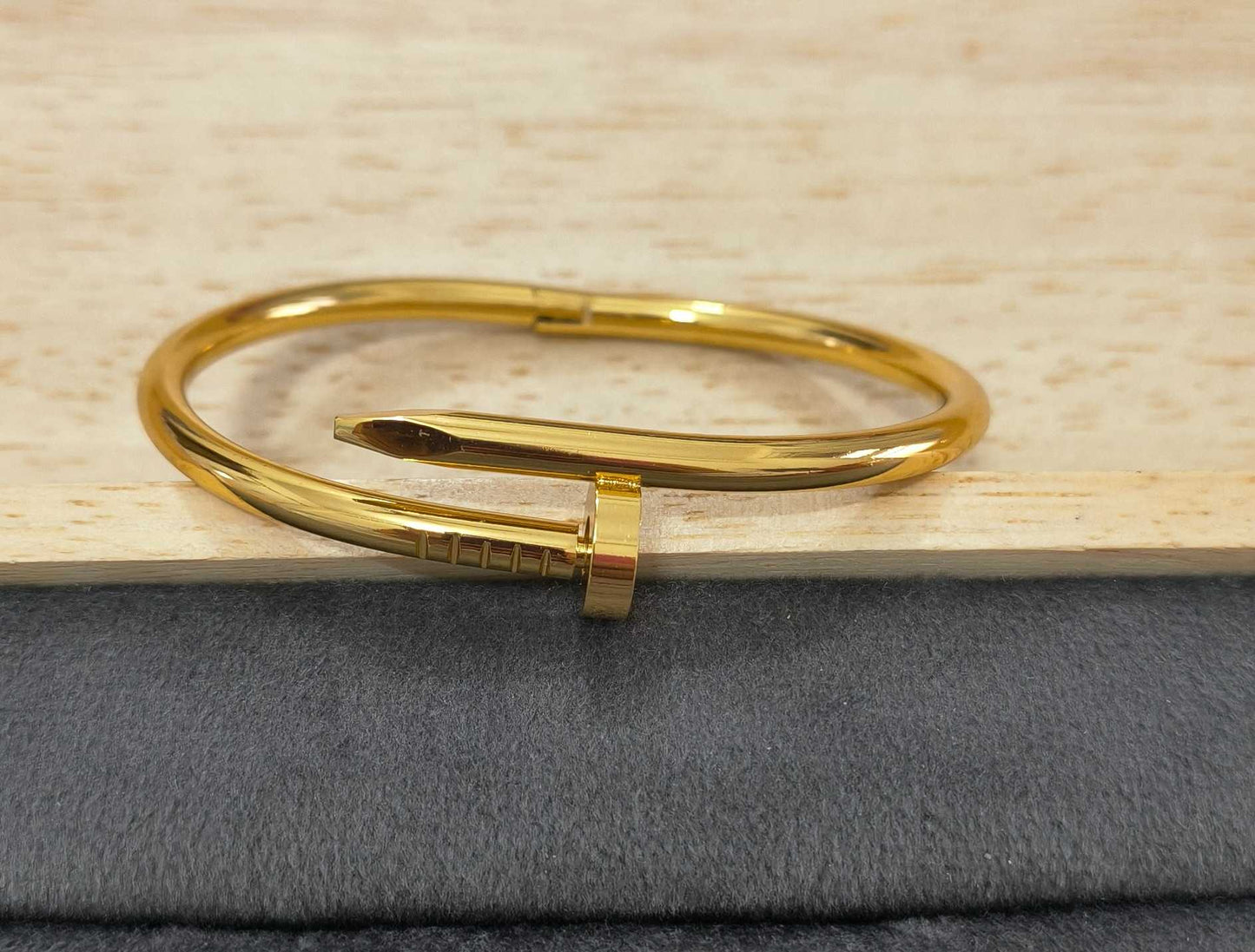 Anti Tarnish Bracelet Trendy Nail Design 18K Gold Plated